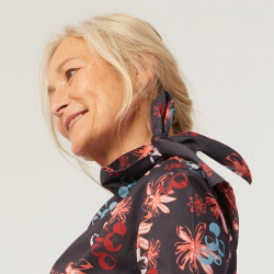 Pattern Elena blouse - US/UK: 2/6, 16/20 - Intermediate