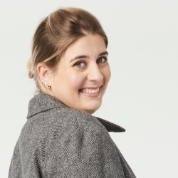 Sewing pattern of the jacket Nessa in folder and in PDF