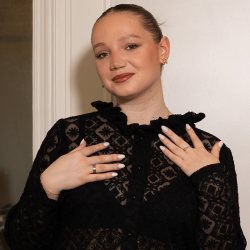 Discover the sewing pattern Epoque, blouse/dress: 1 pattern, 18 views